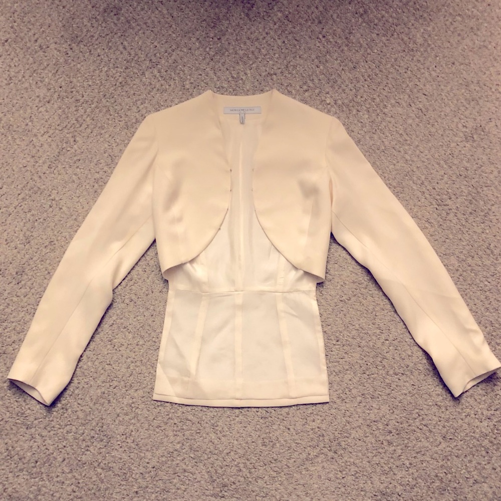 Ivory silk Morgane Le Fay tail coat size xs retail 1650!!!